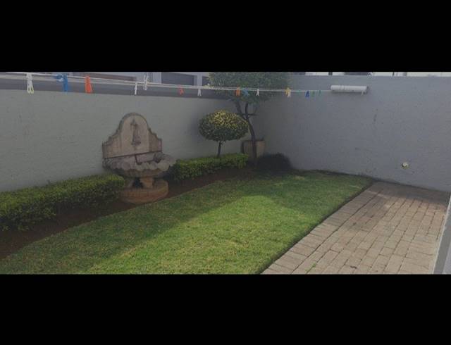 3 BEDROOM APARTMENT FOR SALE IN OAKDENE